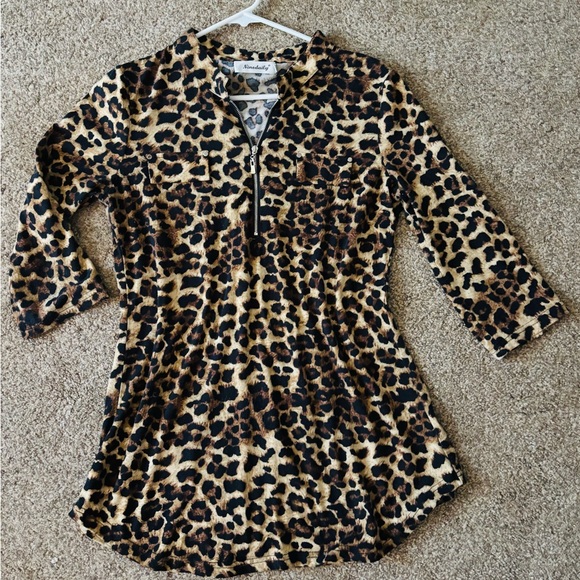 Leopard Print Top - Picture 1 of 2